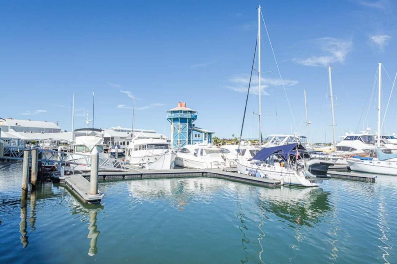 Mooloolaba Beachfront: Superior Resort Apartment Exterior foto